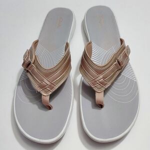 CLARKS Cloudsteppers  Women's Breeze Sea Rose Gold  Sandals Size 12M